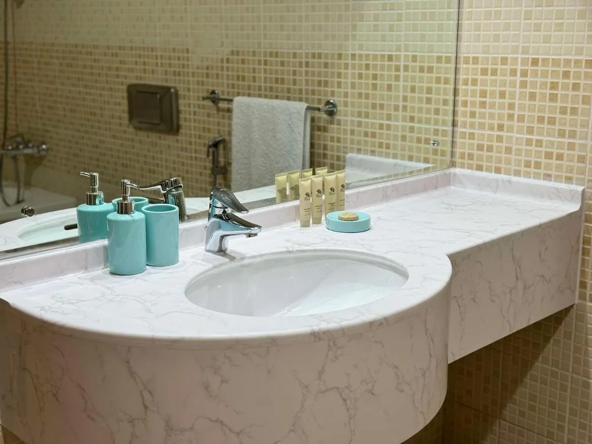 Spacious And Family Friendly L 3Bhk Full Apartment Access Dubai