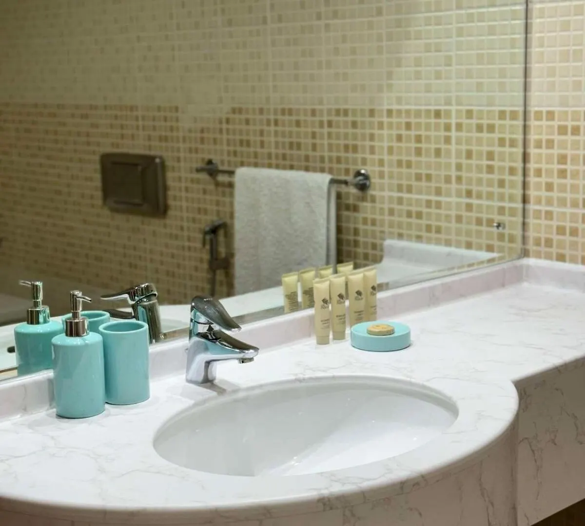 Spacious And Family Friendly L 3Bhk Full Apartment Access Dubai